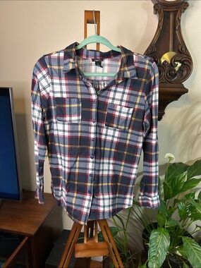 Rue21 Navy White Red Plaid Button-Down Shirt